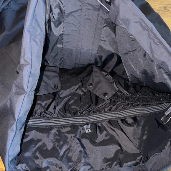 North Face Jacket Hooded Dryvent Mens size Large - Picture 8 of 8